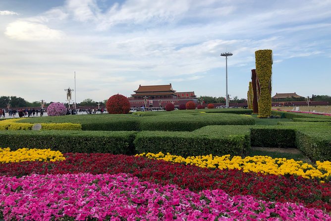 Tiananmen Square Tour - Dashilan: tea, silk, herbs, art, and the texture of older commerce