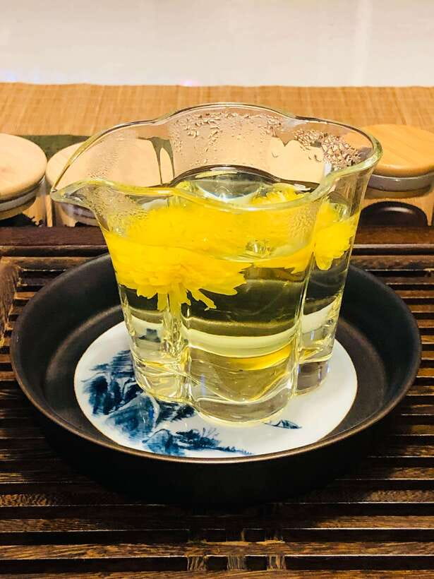Traditional Chinese Tea Ceremony Experience - How the Tea Master Walks You Through Water Temperature and Steeping Timing
